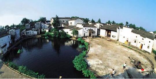 人少景美！五一小長假最適合出游的的當(dāng)?shù)? class=